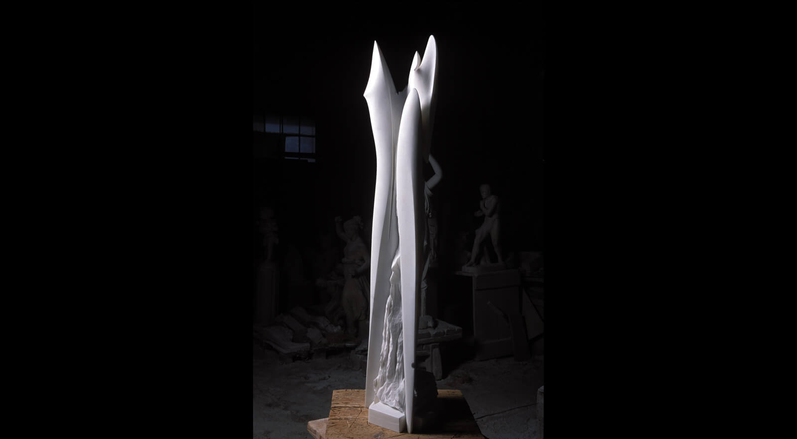 Percezione di un sogno | 2002 | cm 136-29-26 | statuario